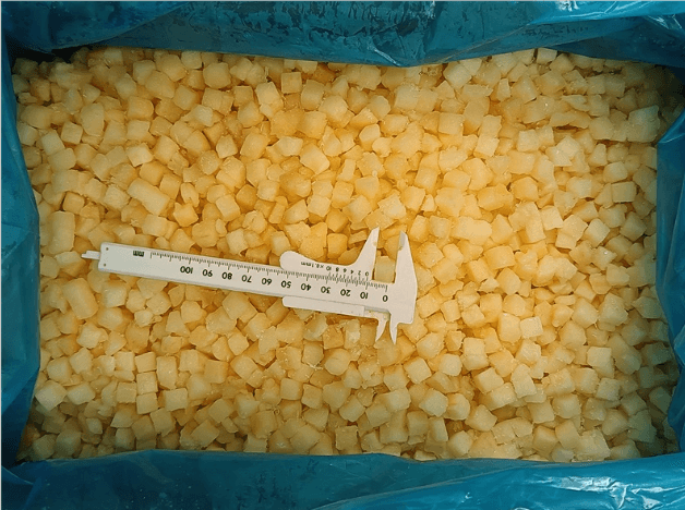 Apple pieces IQF (10x10 mm) - 10 kg box